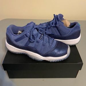 Jordan 11 Blue Moon